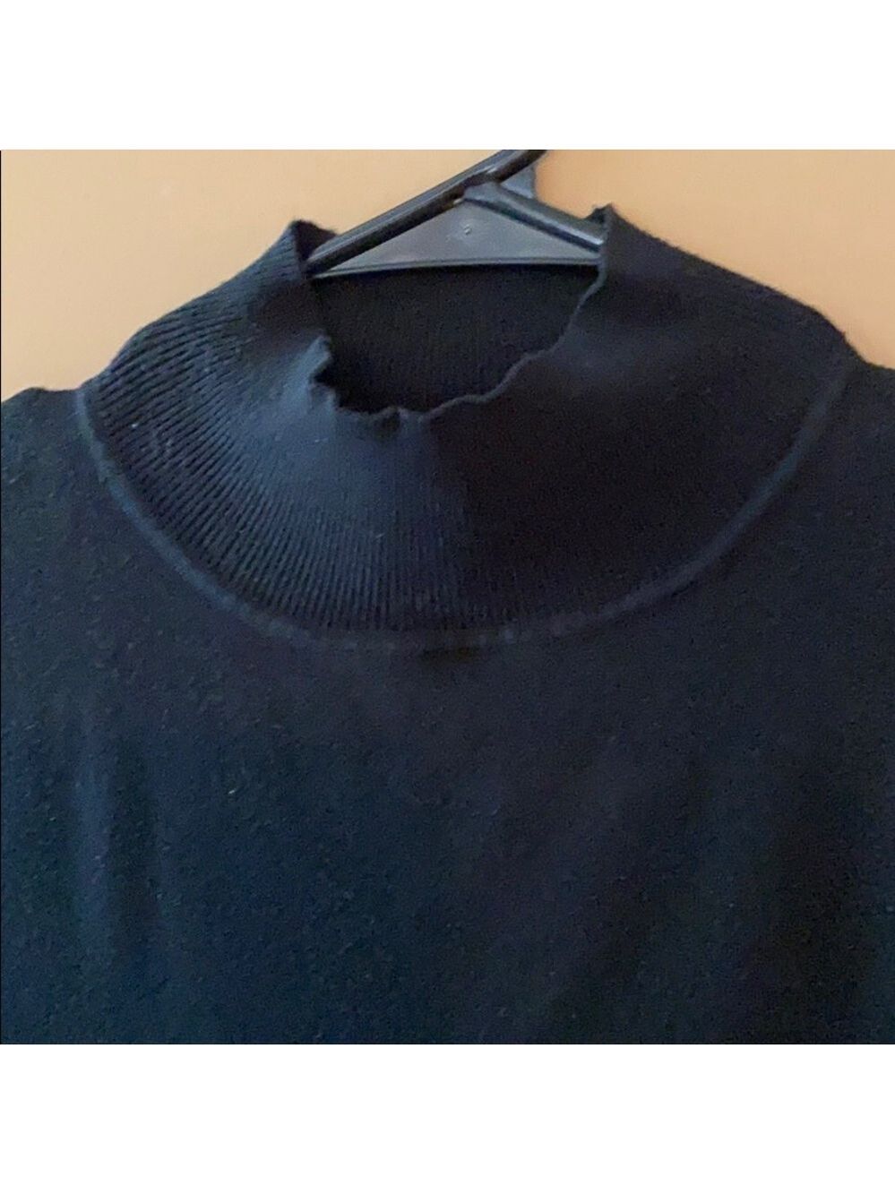 CHICOS BLACK SLEEVELESS MOCK SHIRT C - Picture 2 of 6